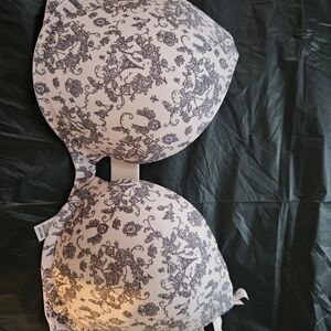 Victoria's Secret Blush Pink Bra